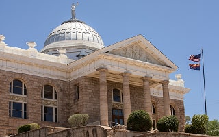 How to Locate Properties in Arizona That Have a Lien